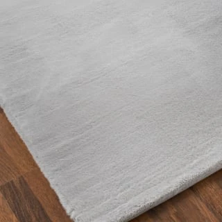 B&M Luxury Faux Fur Super Soft Rug 60 X 110cm - Silver 2 B&M Luxury Faux Fur Super Soft Rug 60 X 110cm - Silver - Image 2